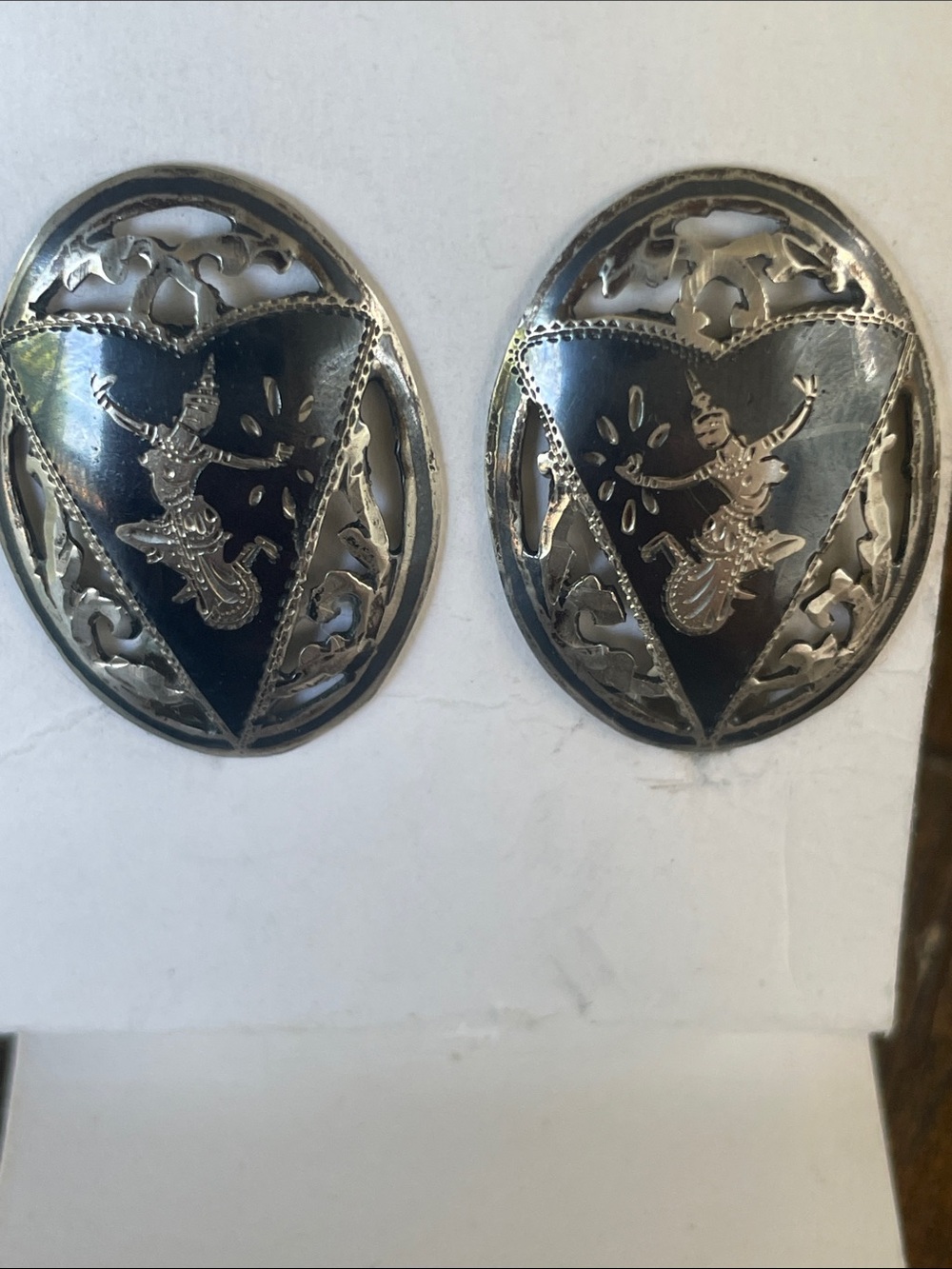 SIAM Earrings Silver Vintage Oval Dancer Triangle